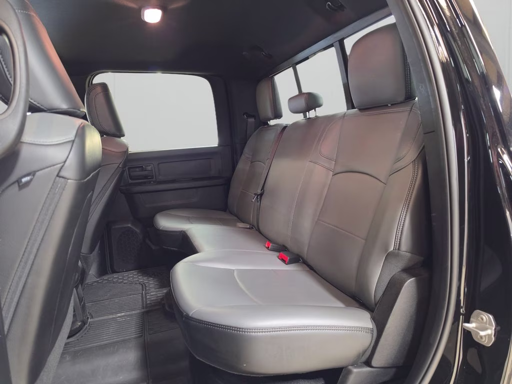 2025 Diamond Black Crystal Pearlcoat Ram 2500 Tradesman 4X4 Truck