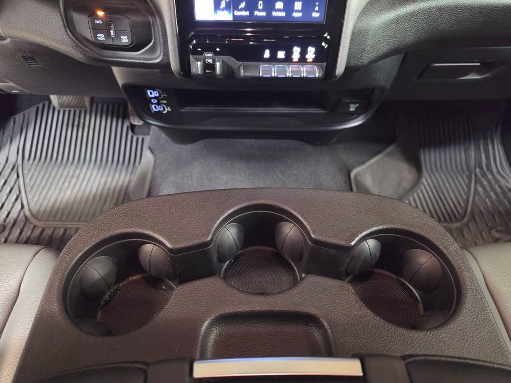 2025 Diamond Black Crystal Pearlcoat Ram 2500 Tradesman 4X4 Truck