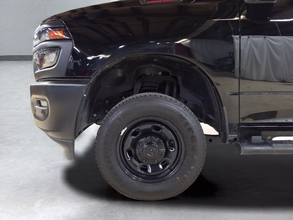 2025 Diamond Black Crystal Pearlcoat Ram 2500 Tradesman 4X4 Truck