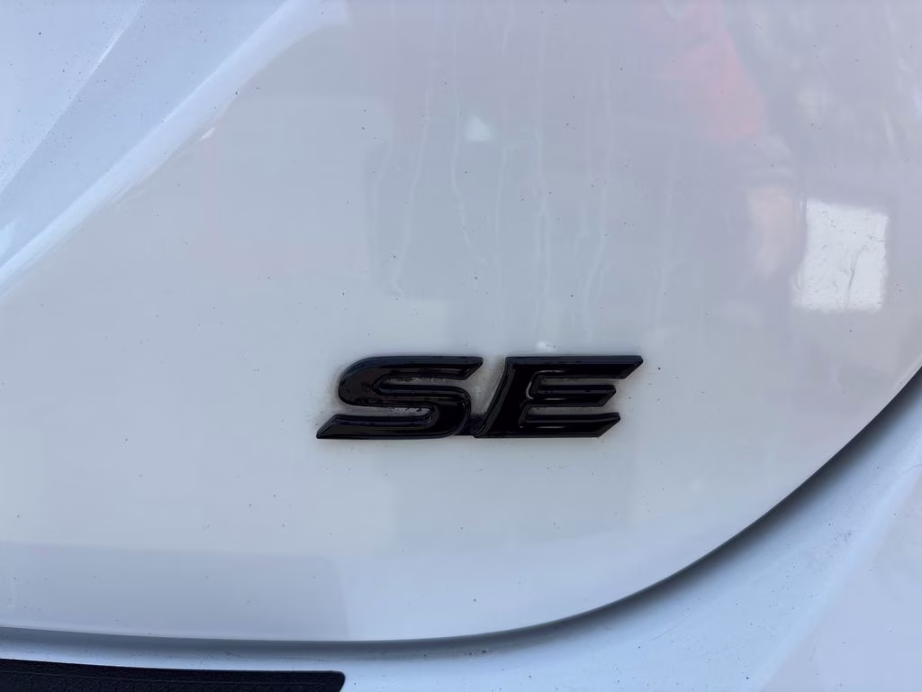 2023 Ice Toyota Camry Hybrid SE FWD Sedan