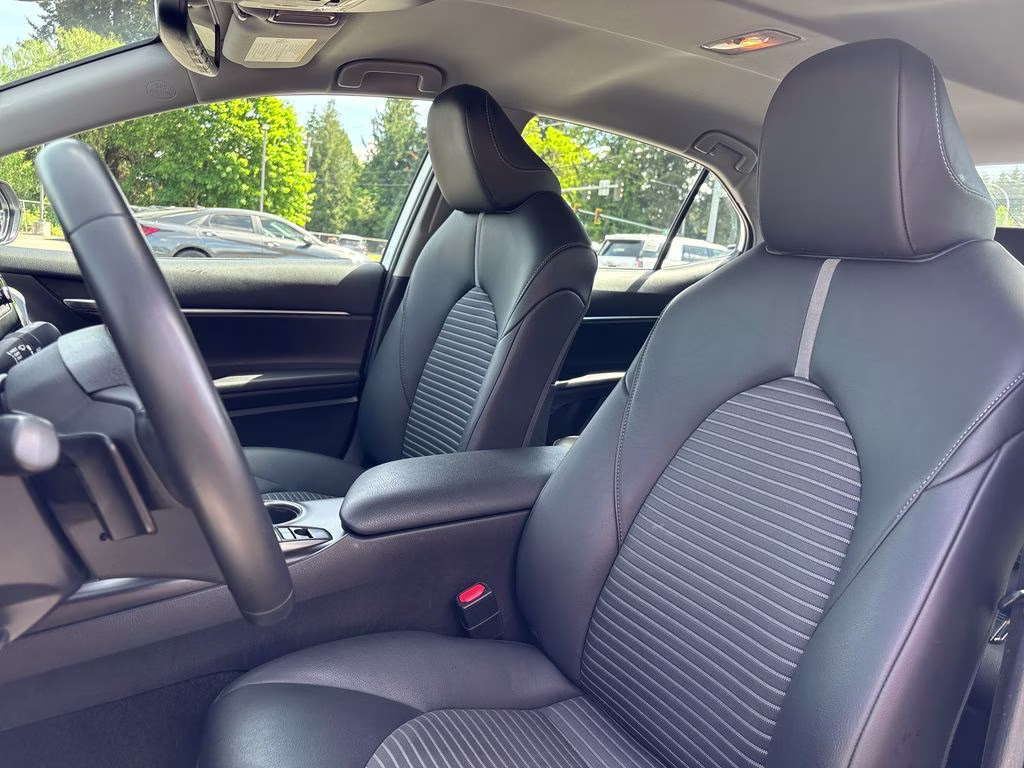 2023 Ice Toyota Camry Hybrid SE FWD Sedan
