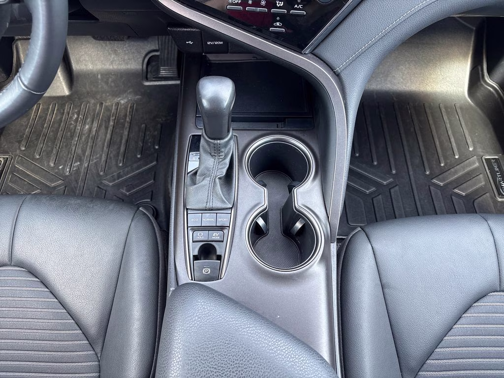 2023 Ice Toyota Camry Hybrid SE FWD Sedan