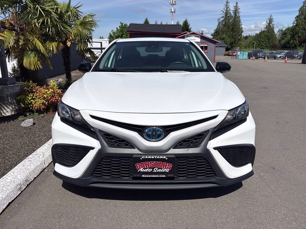 2023 Ice Toyota Camry Hybrid SE FWD Sedan