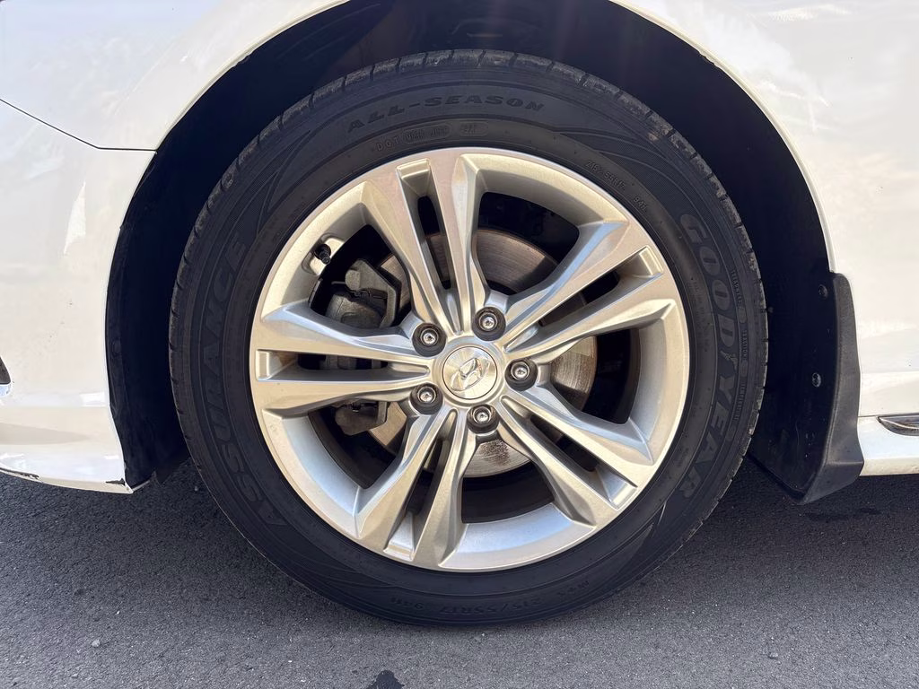 2019 Quartz White Pearl Hyundai Sonata Sport FWD Sedan