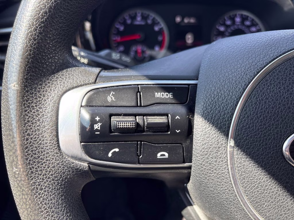 2021 Everlasting Silver Kia K5 LX FWD Sedan