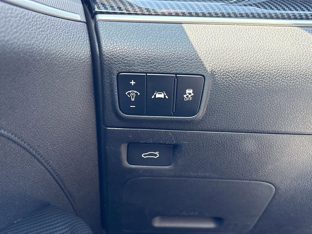 2021 Everlasting Silver Kia K5 LX FWD Sedan