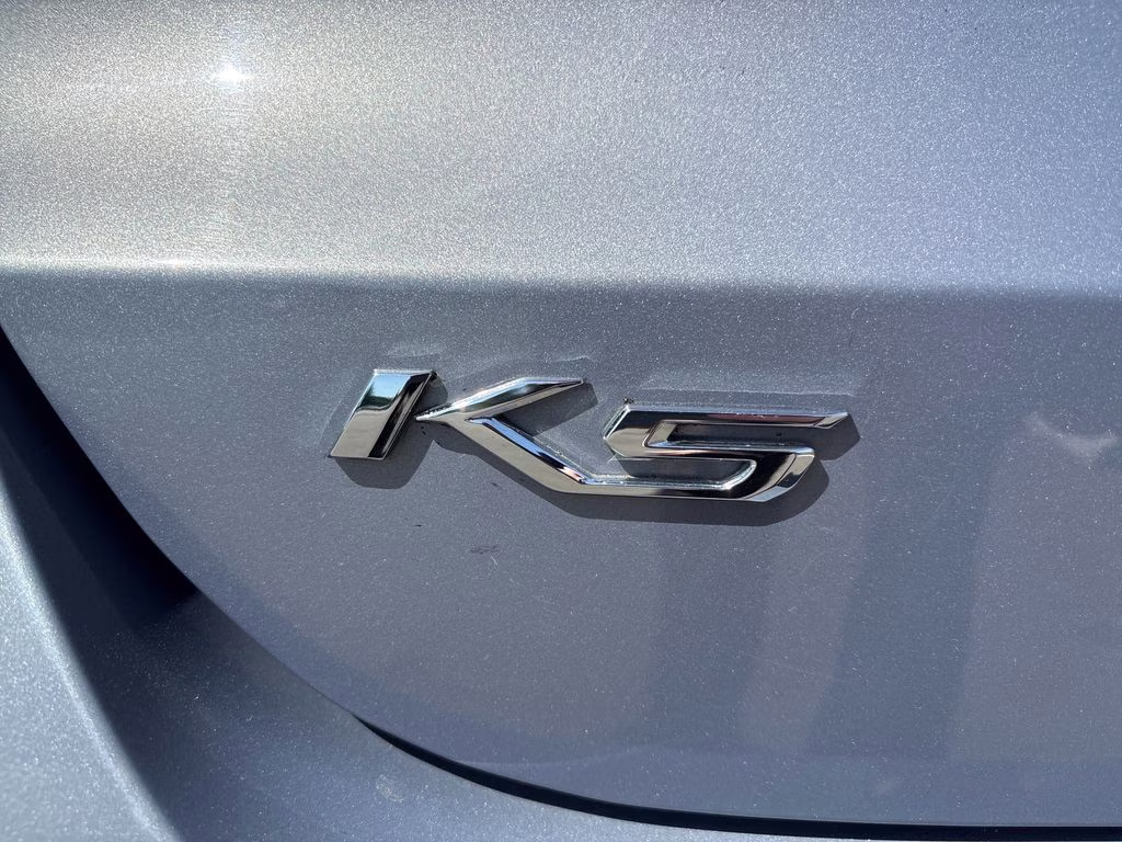 2021 Everlasting Silver Kia K5 LX FWD Sedan