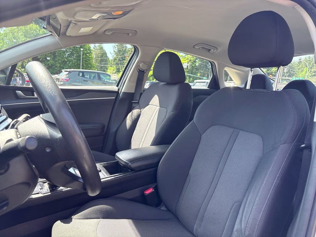 2021 Everlasting Silver Kia K5 LX FWD Sedan