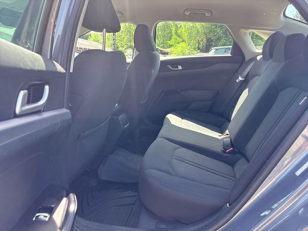 2021 Everlasting Silver Kia K5 LX FWD Sedan