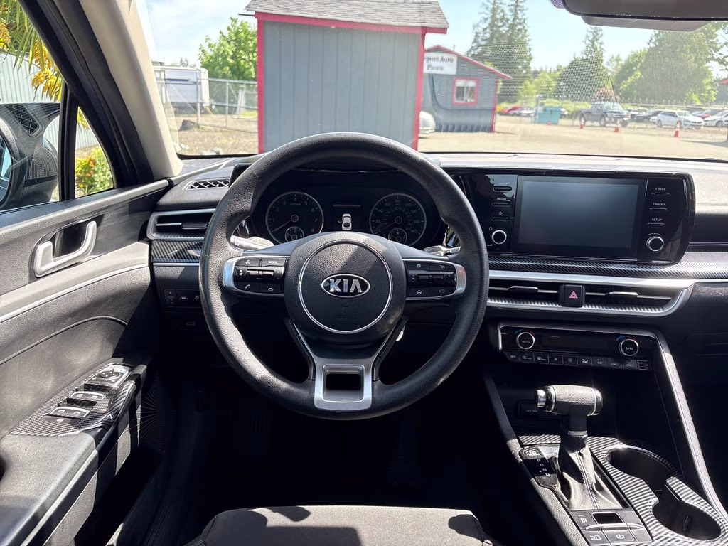 2021 Everlasting Silver Kia K5 LX FWD Sedan
