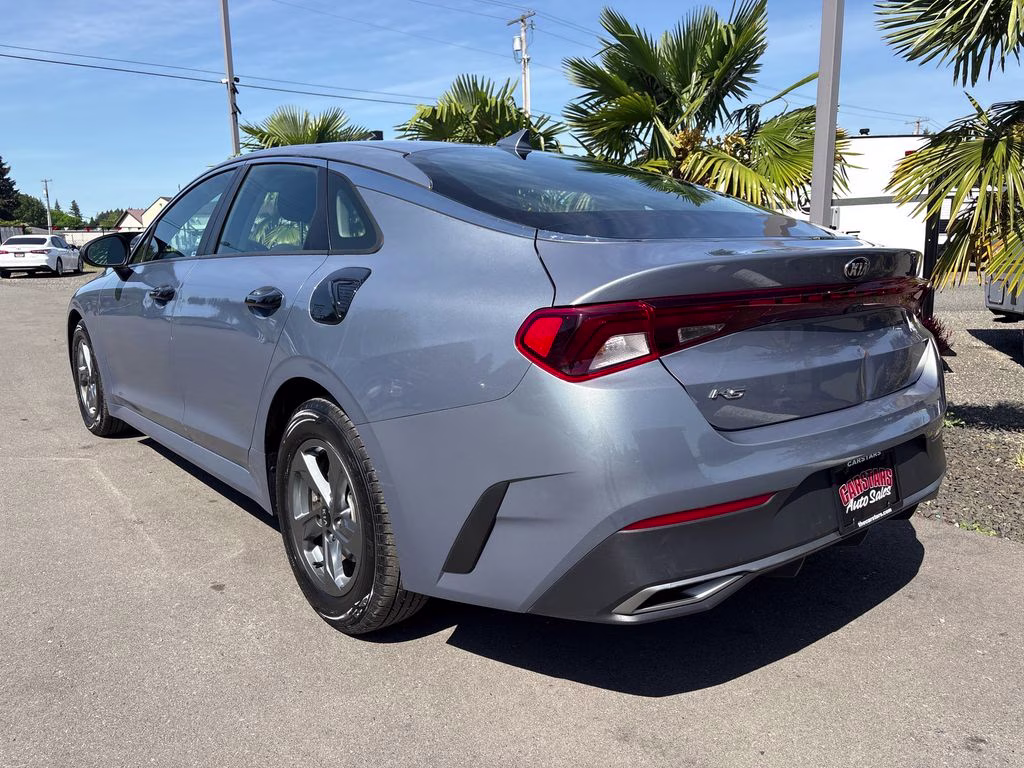 2021 Everlasting Silver Kia K5 LX FWD Sedan