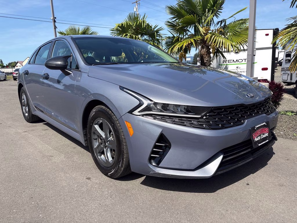 2021 Everlasting Silver Kia K5 LX FWD Sedan