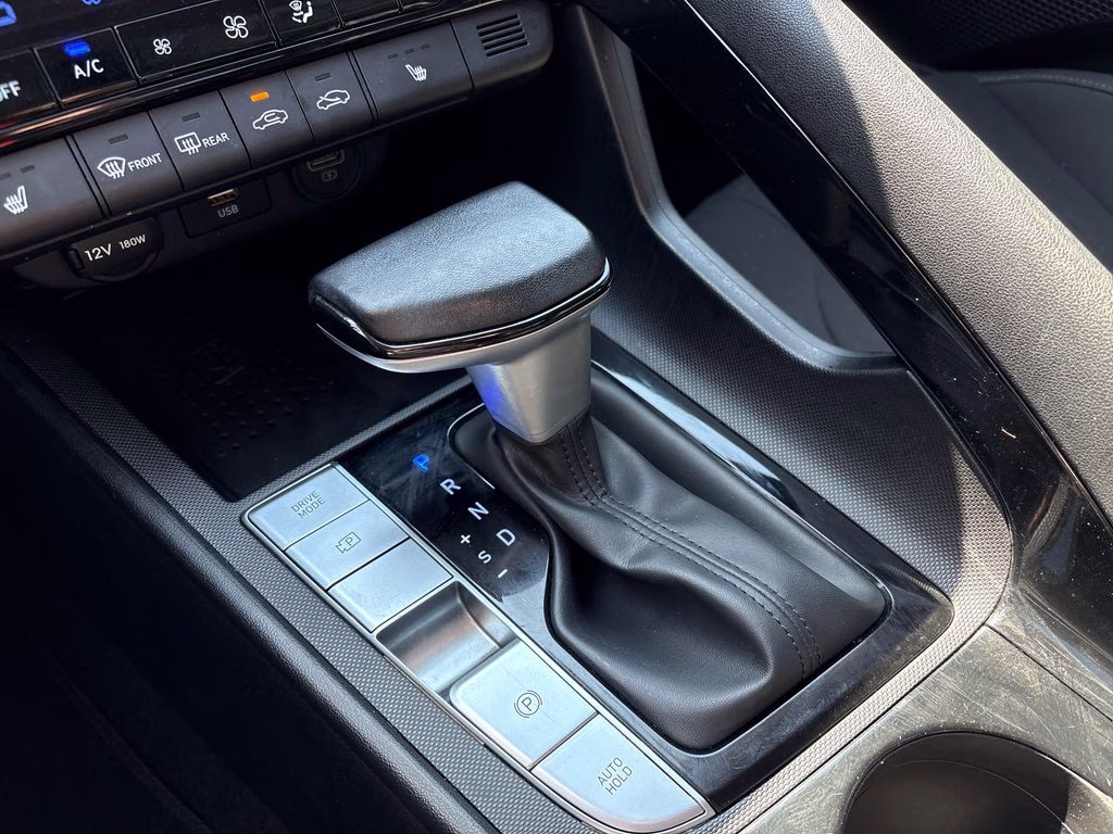 2023 Onyx Black Hyundai Elantra SEL FWD Sedan