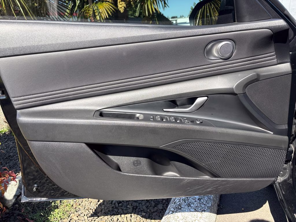 2023 Onyx Black Hyundai Elantra SEL FWD Sedan