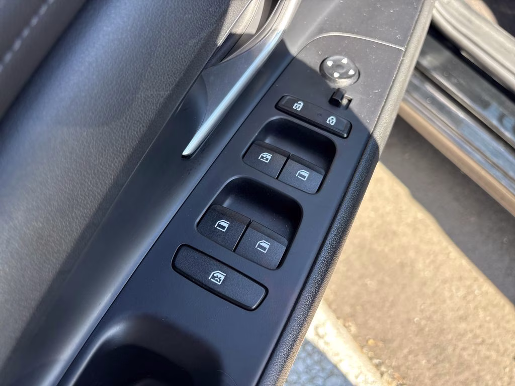 2023 Onyx Black Hyundai Elantra SEL FWD Sedan