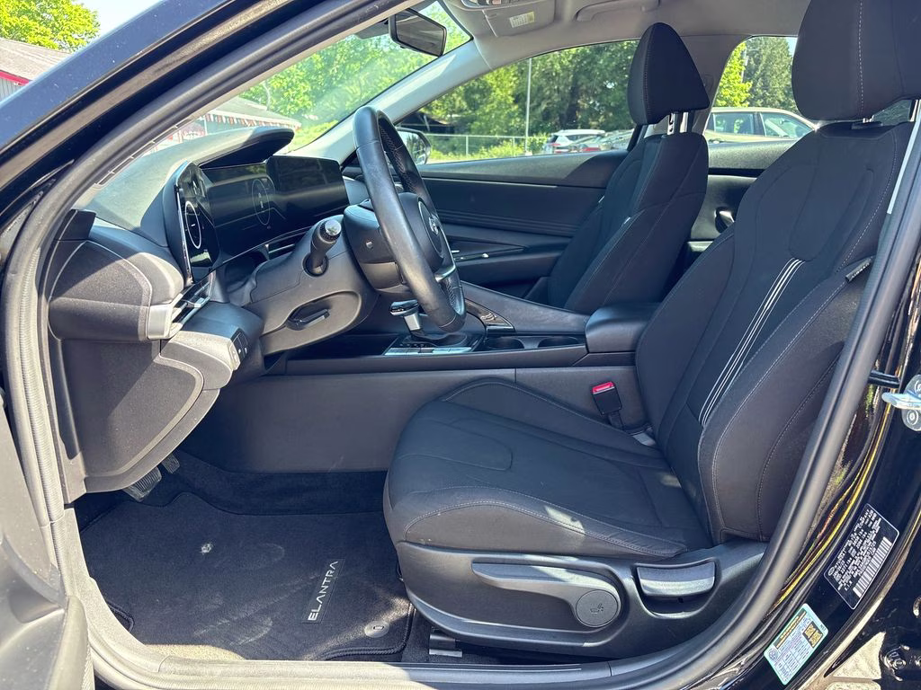 2023 Onyx Black Hyundai Elantra SEL FWD Sedan
