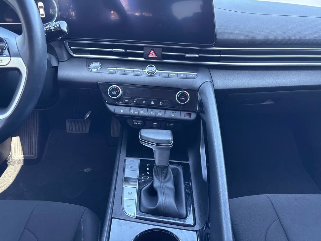 2023 Onyx Black Hyundai Elantra SEL FWD Sedan
