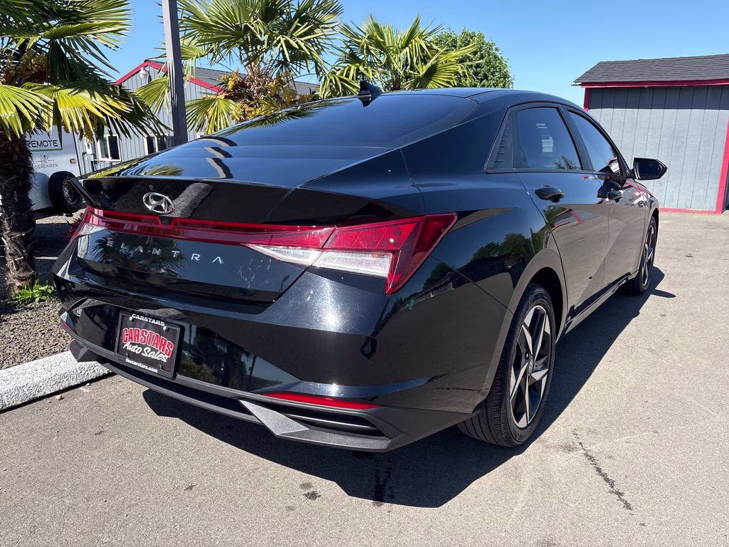 2023 Onyx Black Hyundai Elantra SEL FWD Sedan
