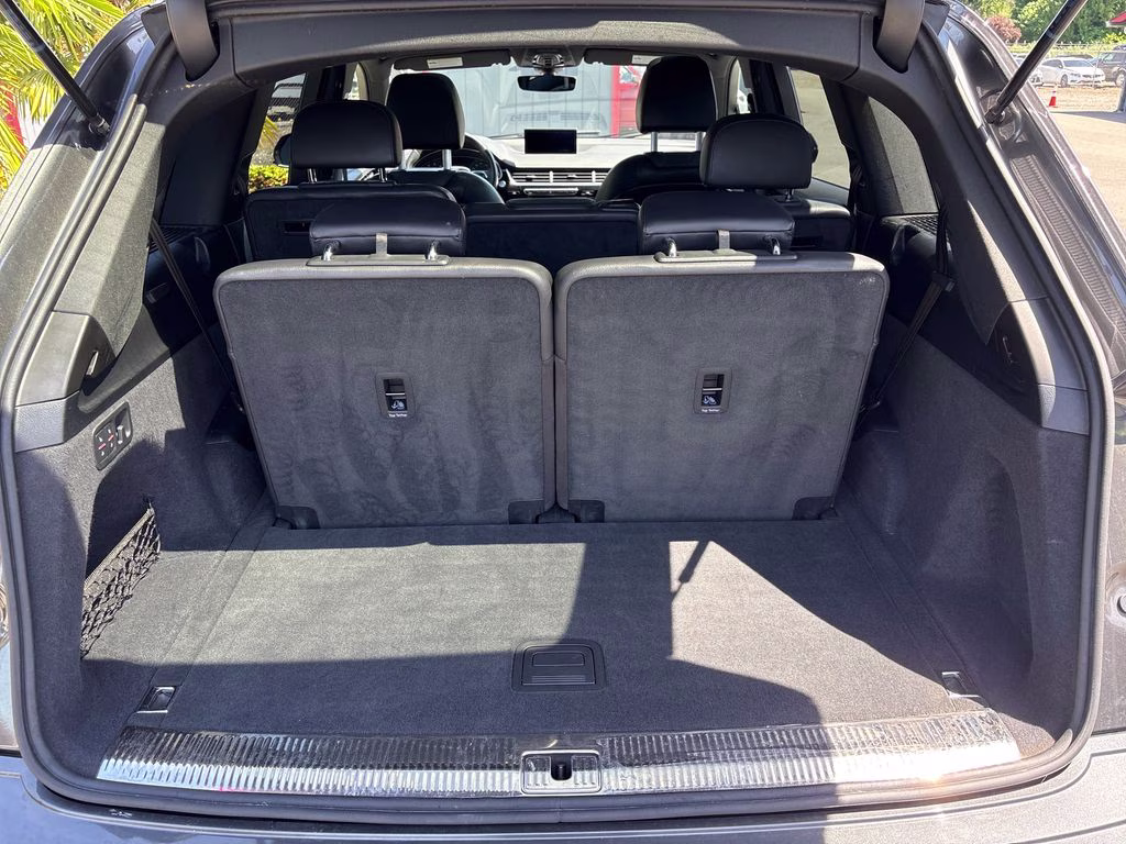 2018 Gray Audi Q7 3.0T Premium Plus AWD SUV