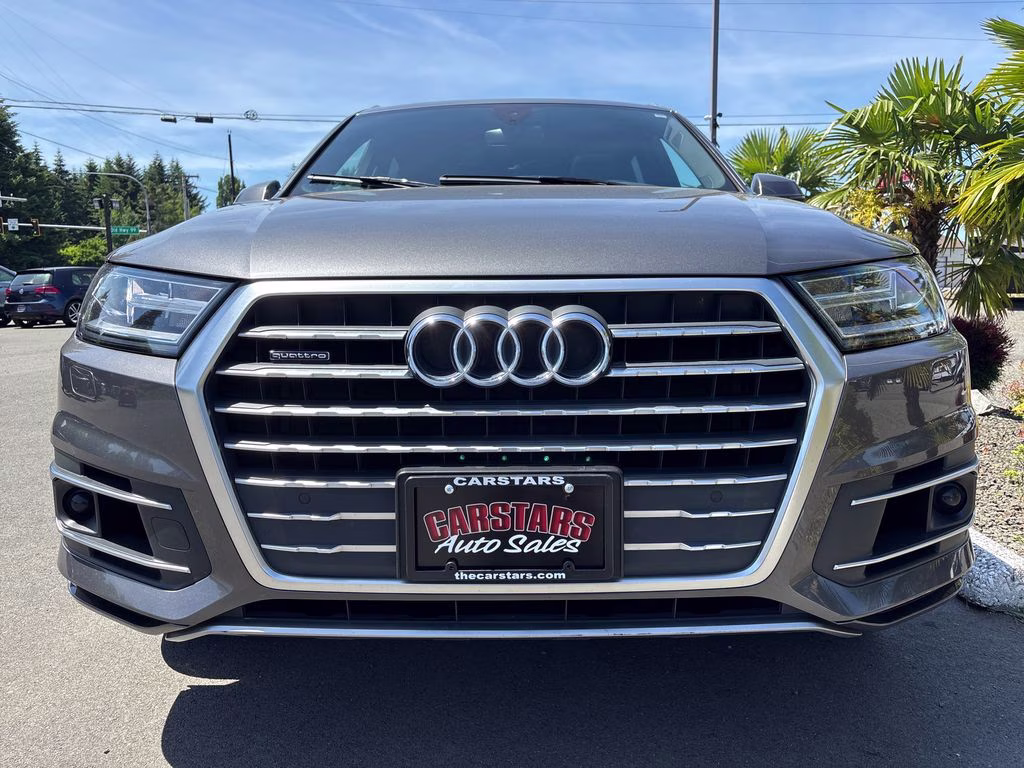2018 Gray Audi Q7 3.0T Premium Plus AWD SUV