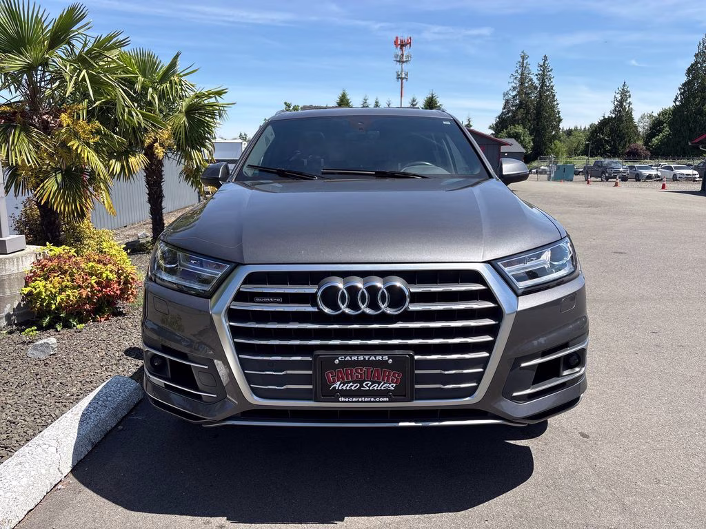 2018 Gray Audi Q7 3.0T Premium Plus AWD SUV