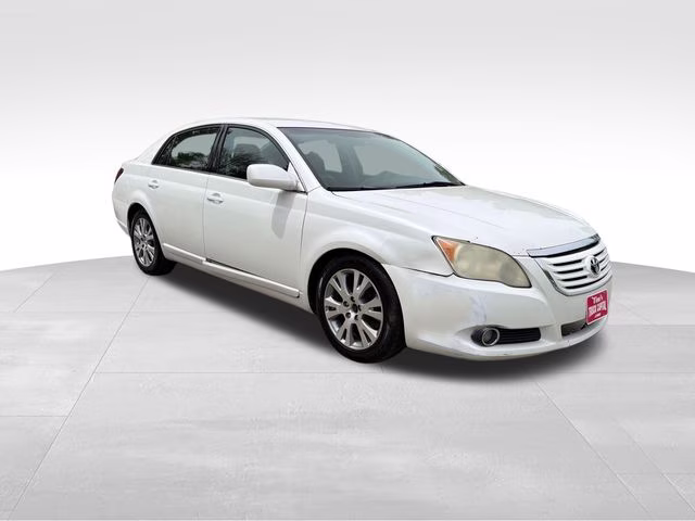 2008 White Toyota Avalon Touring FWD Sedan