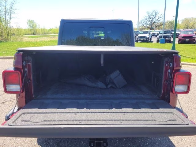 2022 Snazzberry Pearlcoat Jeep Gladiator Willys 4X4 Truck