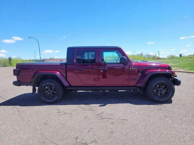 2022 Snazzberry Pearlcoat Jeep Gladiator Willys 4X4 Truck