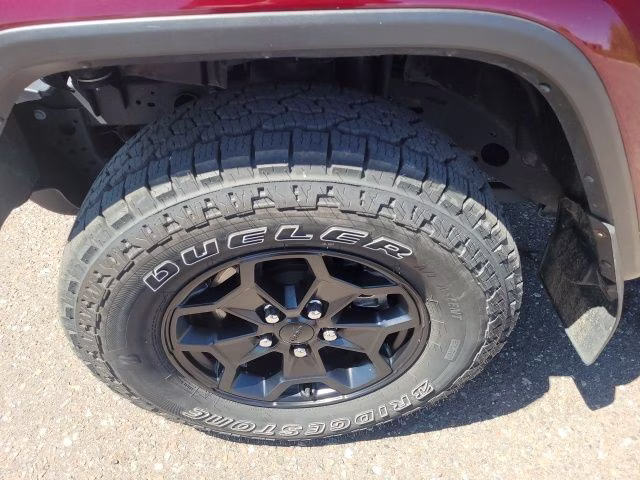 2022 Snazzberry Pearlcoat Jeep Gladiator Willys 4X4 Truck