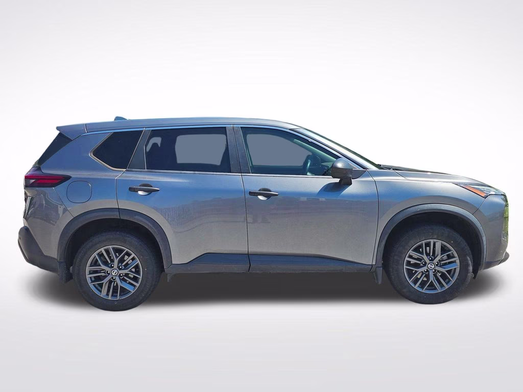 2021 Gun Metallic Nissan Rogue S FWD SUV