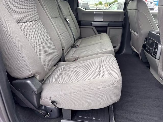 2022 Gray Metallic Ford Super Duty F-250 SRW XLT 4X4 Truck