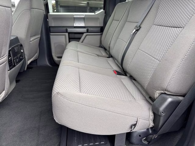 2022 Gray Metallic Ford Super Duty F-250 SRW XLT 4X4 Truck