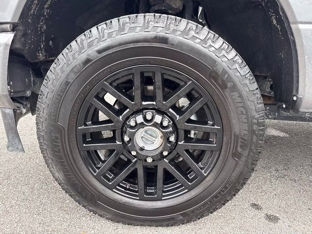 2022 Gray Metallic Ford Super Duty F-250 SRW XLT 4X4 Truck