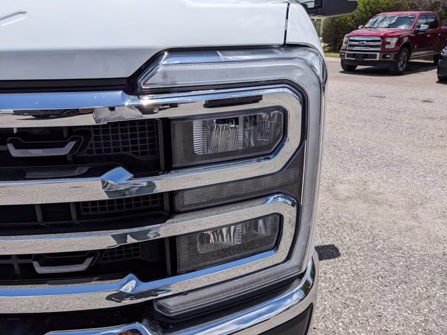 2026 Oxford White Ford Super Duty F-250 SRW King Ranch 4X4 Truck