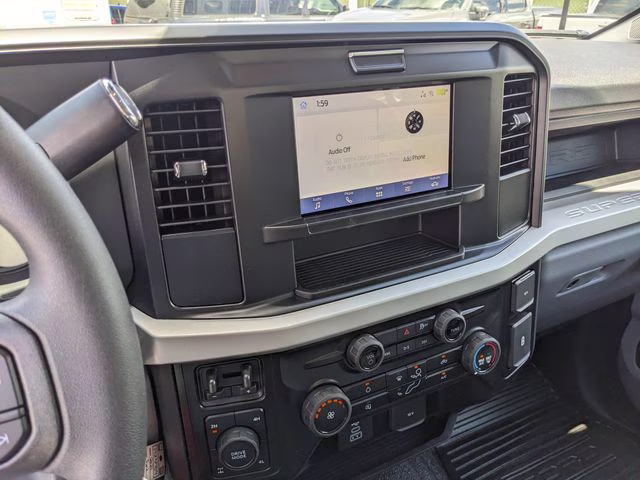 2026 Oxford White Ford Super Duty F-350 SRW XL 4X4 Truck