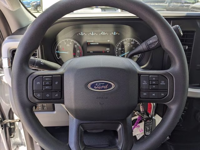 2026 Oxford White Ford Super Duty F-350 SRW XL 4X4 Truck