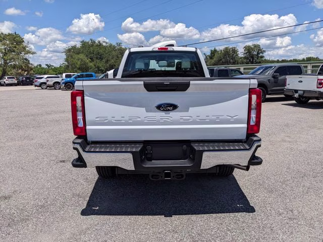 2026 Oxford White Ford Super Duty F-350 SRW XL 4X4 Truck