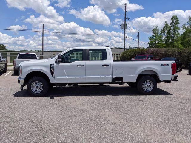 2026 Oxford White Ford Super Duty F-350 SRW XL 4X4 Truck