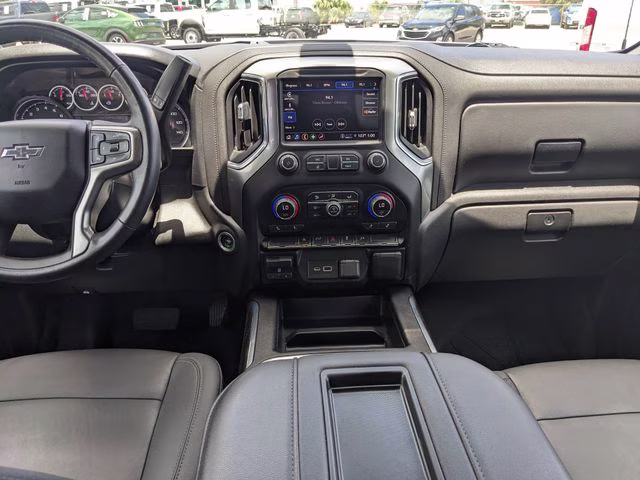 2021 Silver Ice Metallic Chevrolet Silverado 1500 RST RWD Truck