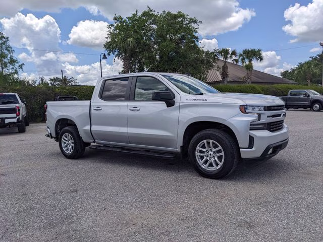 2021 Silver Ice Metallic Chevrolet Silverado 1500 RST RWD Truck
