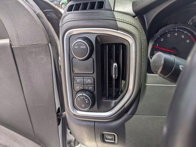 2021 Silver Ice Metallic Chevrolet Silverado 1500 RST RWD Truck