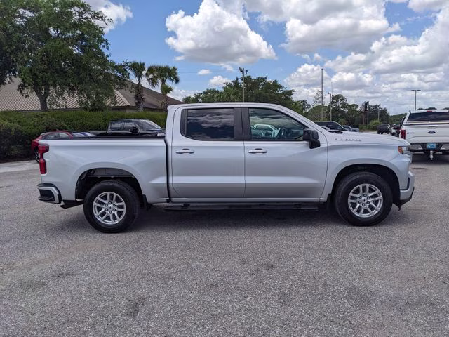 2021 Silver Ice Metallic Chevrolet Silverado 1500 RST RWD Truck