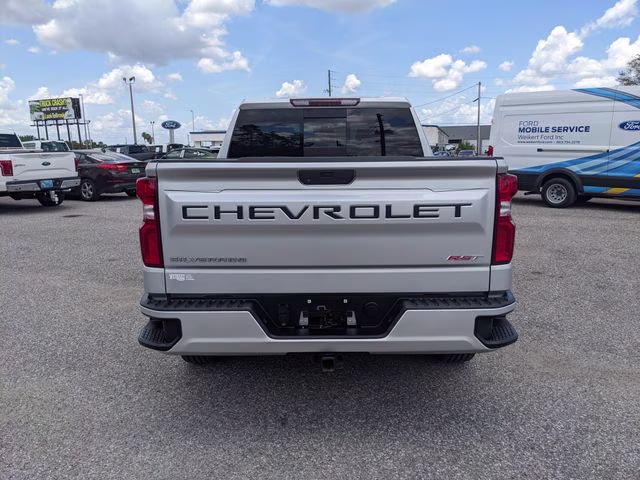 2021 Silver Ice Metallic Chevrolet Silverado 1500 RST RWD Truck