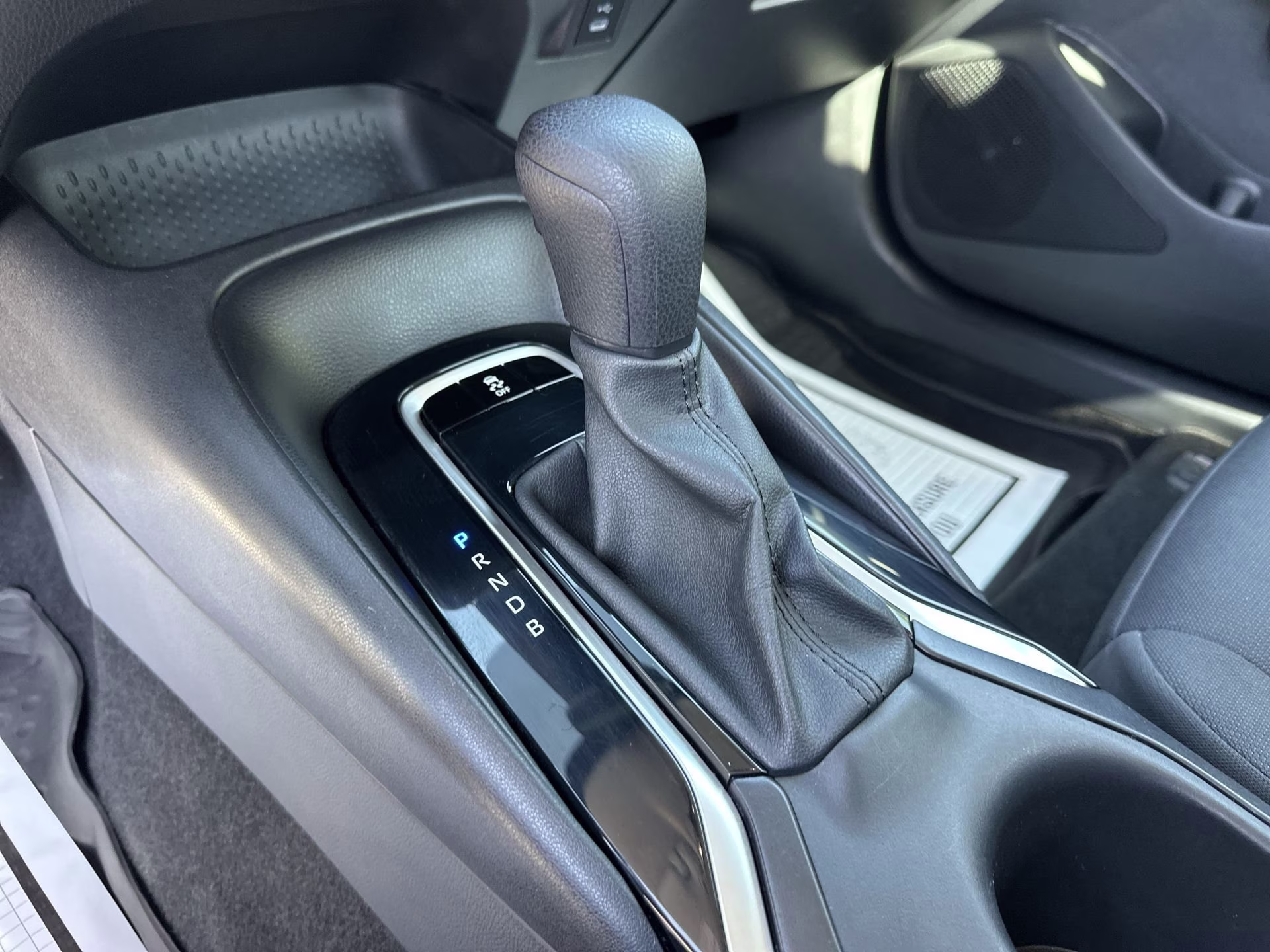 2023 Ice Cap Toyota Corolla LE FWD Sedan