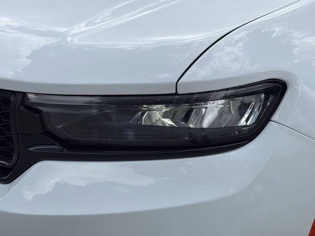 2024 Bright White Clearcoat Jeep Grand Cherokee Altitude X 4X4 SUV