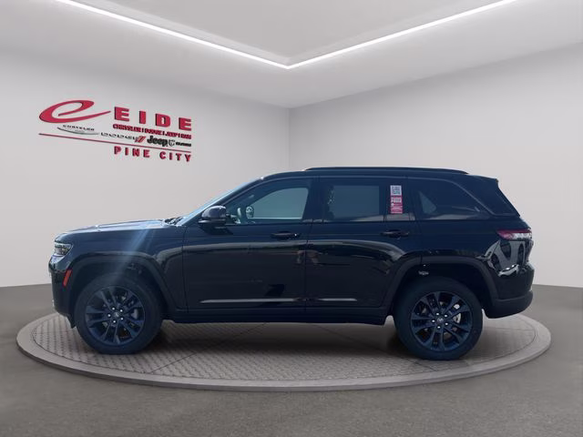 2026 Diamond Black Crystal Pearlcoat Jeep Grand Cherokee Limited 85th Anniversary 4X4 SUV