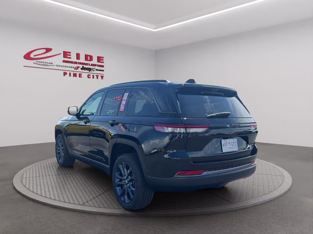 2026 Diamond Black Crystal Pearlcoat Jeep Grand Cherokee Limited 85th Anniversary 4X4 SUV