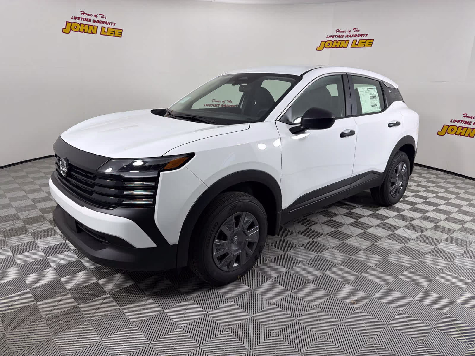 2026 Nissan Kicks 2.0 S's photo