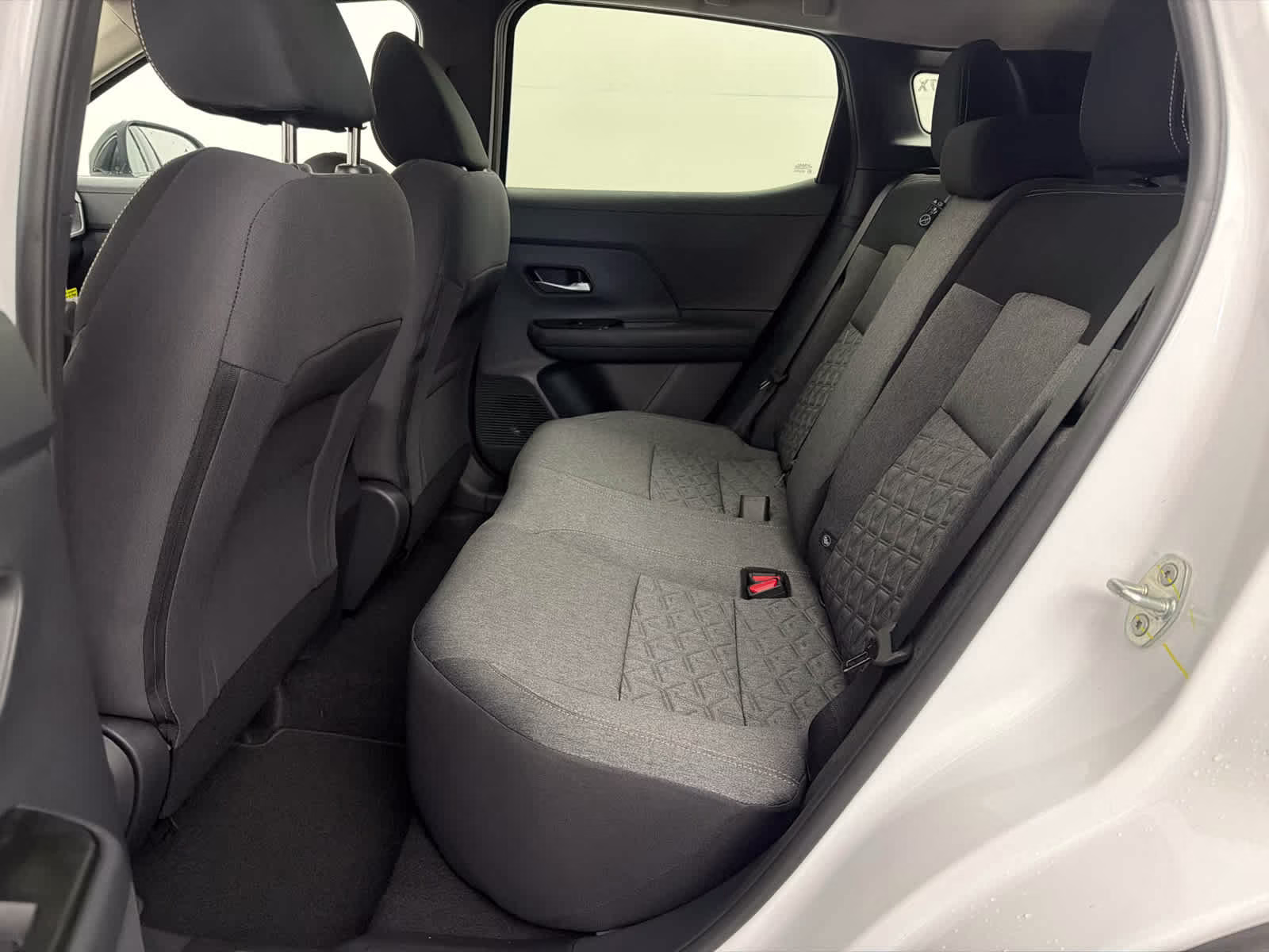 2026 Aspen White Tricoat/Super Black Nissan Kicks SV FWD SUV