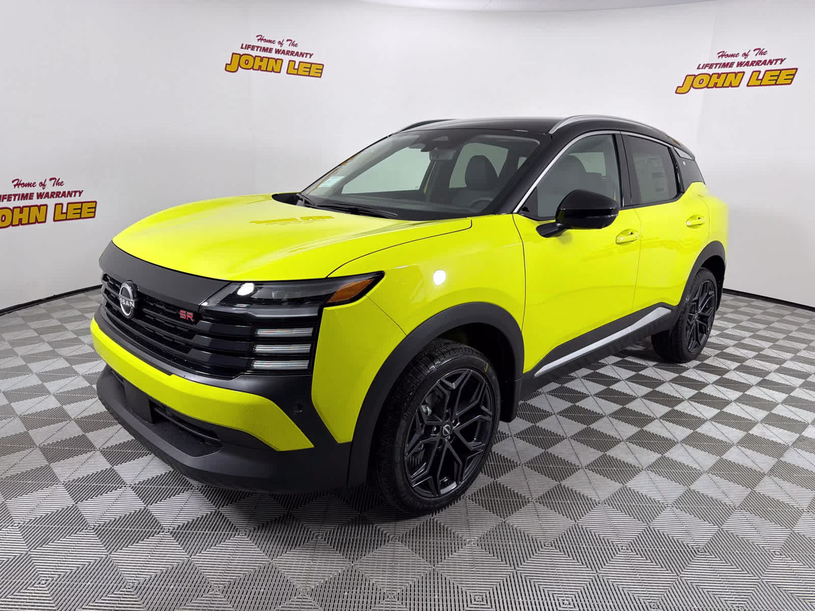 2026 Nissan Kicks 2.0 SR's photo